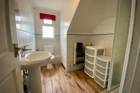 First floor showe...