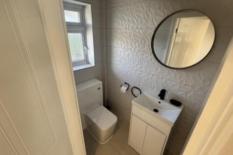 downstairs wc