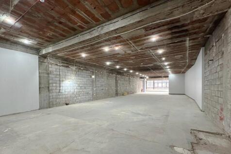 retailunitforrent_altrincham_0000s_0000_Layer146