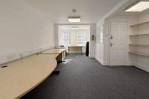 commercialspacetorent_altrincham_0000s_0003_Laye