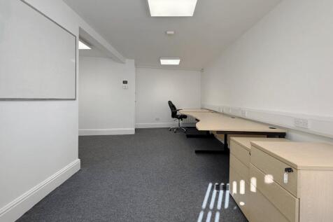 commercialspacetorent_altrincham_0000s_0004_Laye