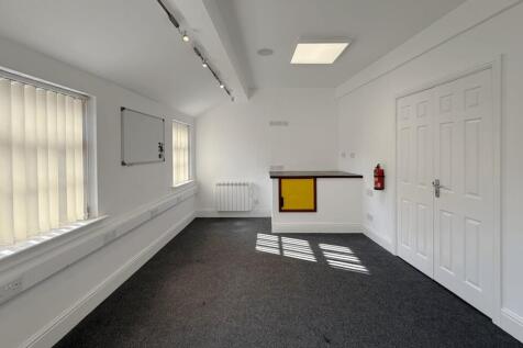 commercialspacetorent_altrincham_0000s_0001_Laye