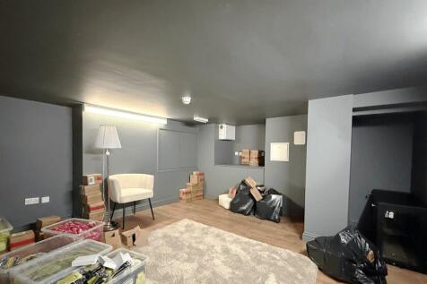 commercialpropertyforsale_tolet_inaltrincham_000