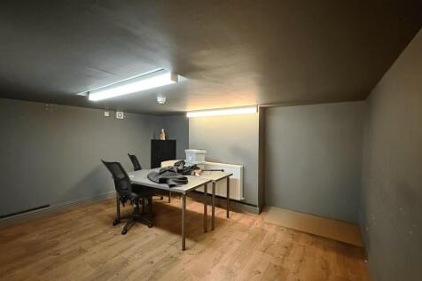 commercialpropertyforsale_tolet_inaltrincham_000