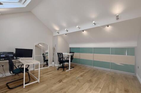 commercialpropertyforsale_tolet_inaltrincham_000