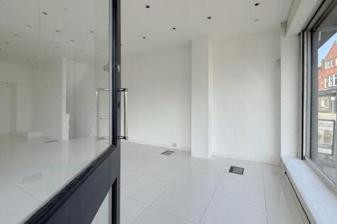 retailunittoletinhale_cheshire_0000s_0000_Layer1