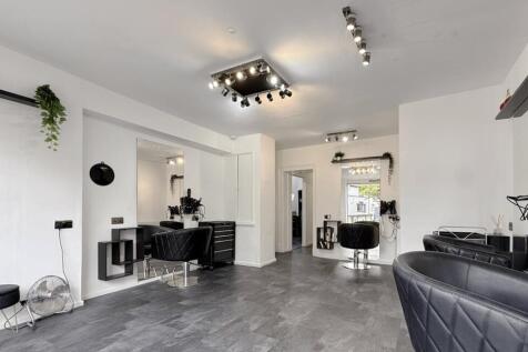 commercialpropertyforsale_altrincham_0000s_0005_