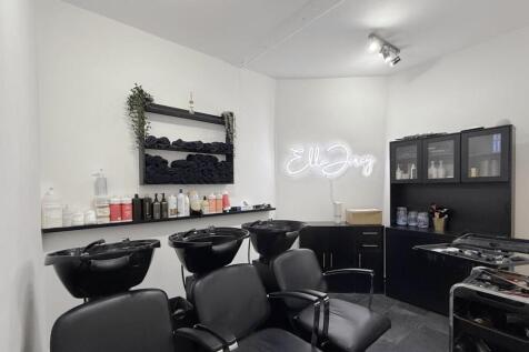 commercialpropertyforsale_altrincham_0000s_0007_