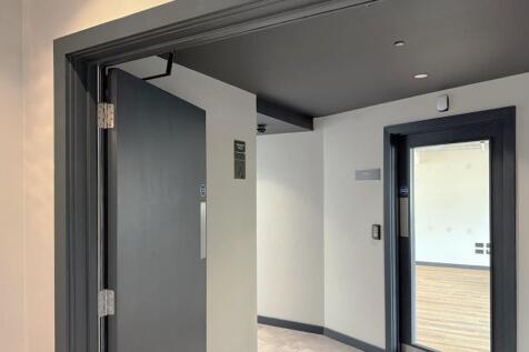 officesuitestorent_altrincham_0000s_0003_Layer17