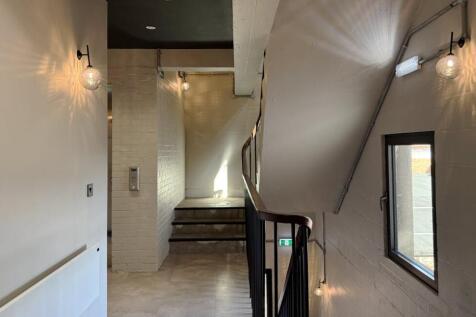 officesuitestorent_altrincham_0000s_0000_Layer18