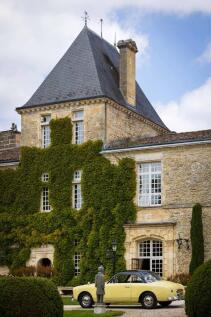 Luxury real estate agency in Bordeaux: exclusive o