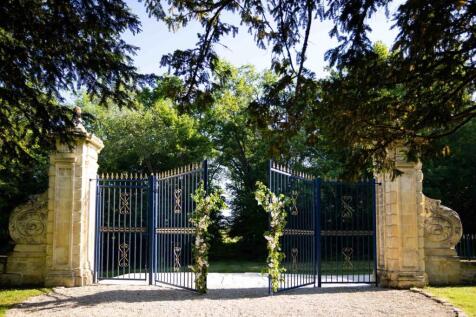 Exceptional property listed by Estate Prestige Kni