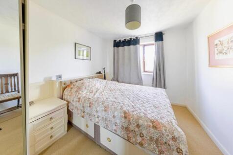 Lily's Property - Bed 3.jpg