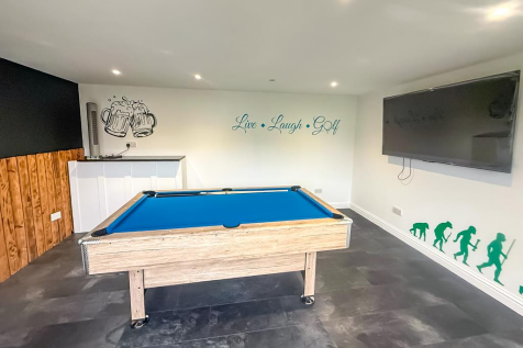 Summerhouse/Games Room