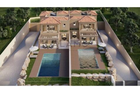 Close to the beach and Golf