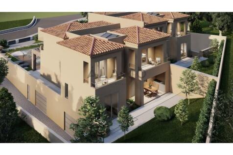 Close to the beach and Golf