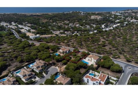 Varandas do Lago-Plot