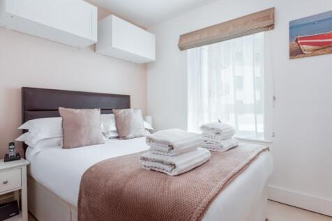 1 DQ - 2nd Bed - CFP 5.jpg