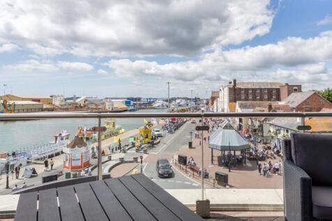 1 Dolphin Quays-18_640_X_480.jpg