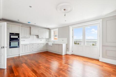 flay 7, beecroft kitchen.jpg