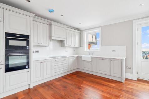 flat 7, beecroft kitchen1.jpg