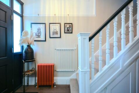 144 silverdale stairs.jpeg