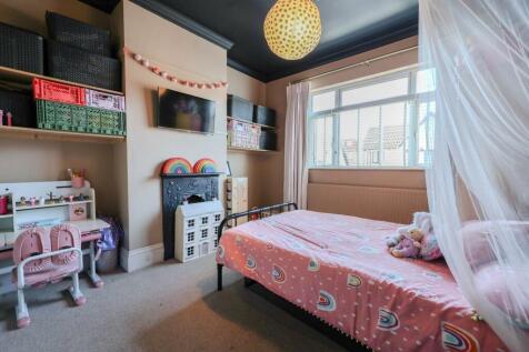 144 silverdale bed2.jpeg