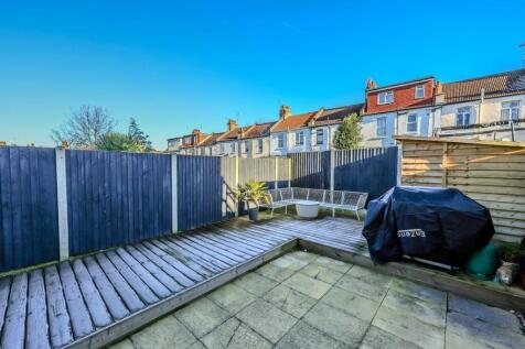 144 silverdale ave.jpeg