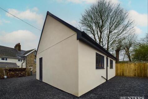 CAM02274G0-PR0115-STILL020 copy.jpg