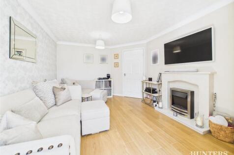 CAM03792G0-PR0234-STILL009 (1).jpg