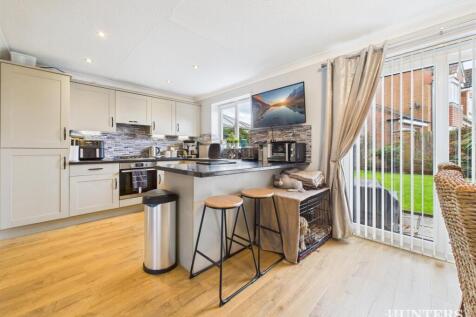 CAM03792G0-PR0343-STILL001 (1).jpg