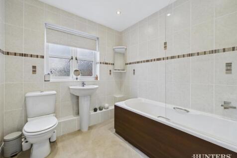 CAM03792G0-PR0350-STILL019 (1).jpg