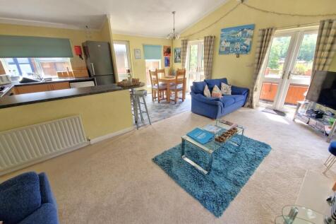 Open Plan Living Room/Kitchen