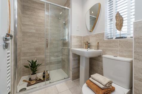 Interior view of the en suite in our 3 bed Kingsville home
