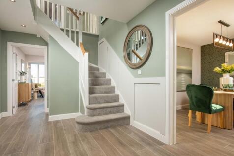 Constable Gardens Winstone Hallway