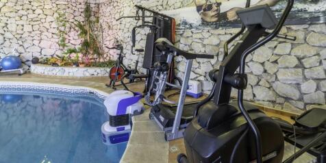 Heated 12×6 m pool w