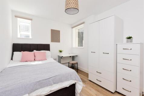 85 Hampton Lane-13.jpg