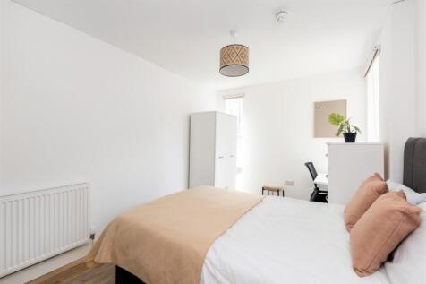 85 Hampton Lane-17.jpg