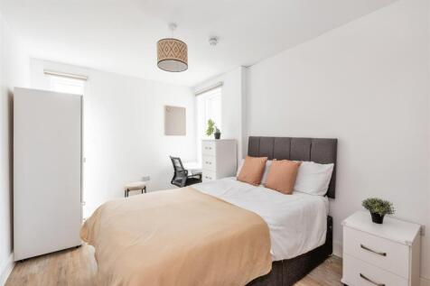 85 Hampton Lane-18.jpg