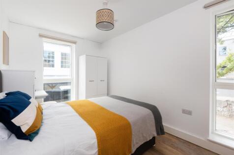 85 Hampton Lane-20.jpg