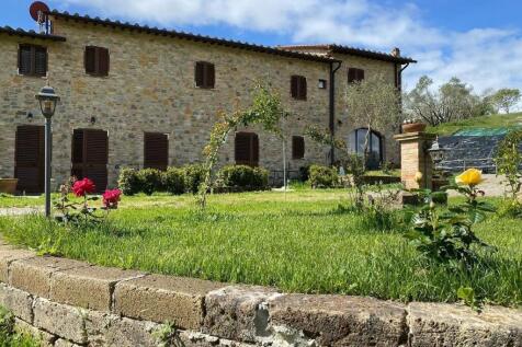 The B&amp;B  FarmHouse