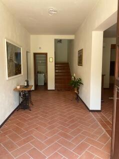 Manor&#39;s Entrance