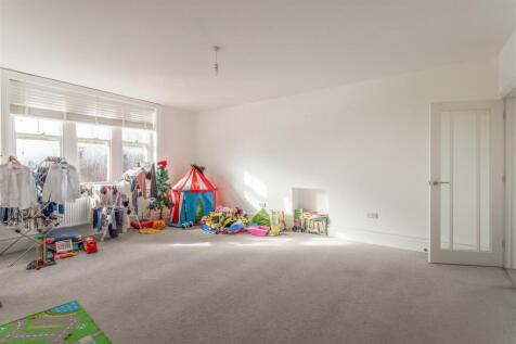 340 Dyke Road -4.jpg