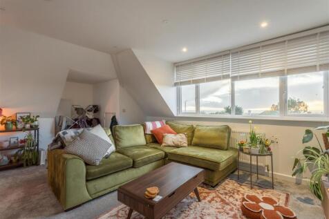 340 Dyke Road -21.jpg