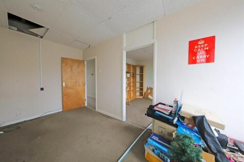 nicholas james high st room 4.jpg