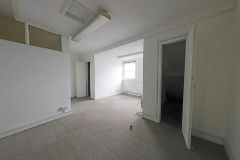 nicholas james high st room1.jpg