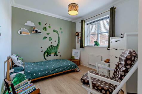 8662282-interior1...