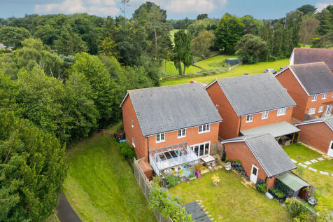 73 Ribbans Park R...