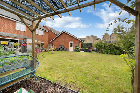 73 Ribbans Park R...