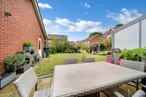 73 Ribbans Park R...